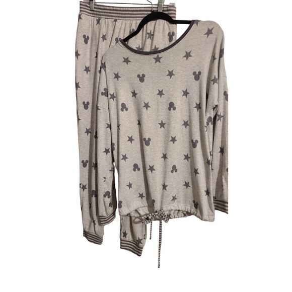 Disney Ladies' Mickey Cozy 2‎ Piece Pajama Set Women’s Large - Picture 1 of 3